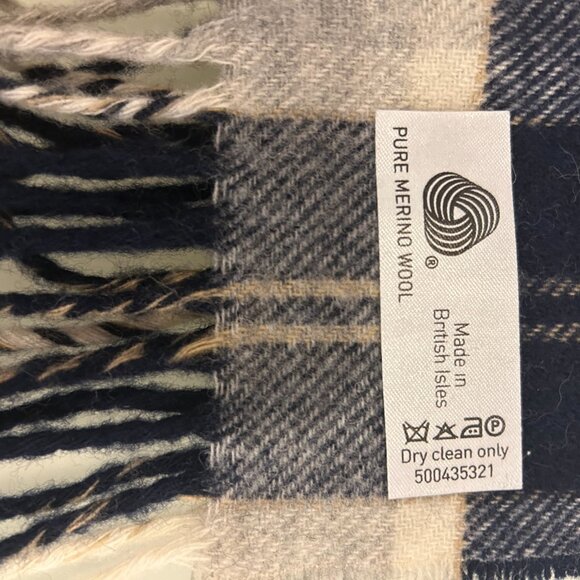 Norse Projects - Men’s Merino Wool Scarf - Navy Plaid - Picture 6 of 6